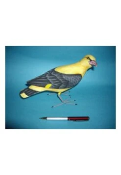 STATUETTE BOIS LORIOT D'EUROPE 22 CM